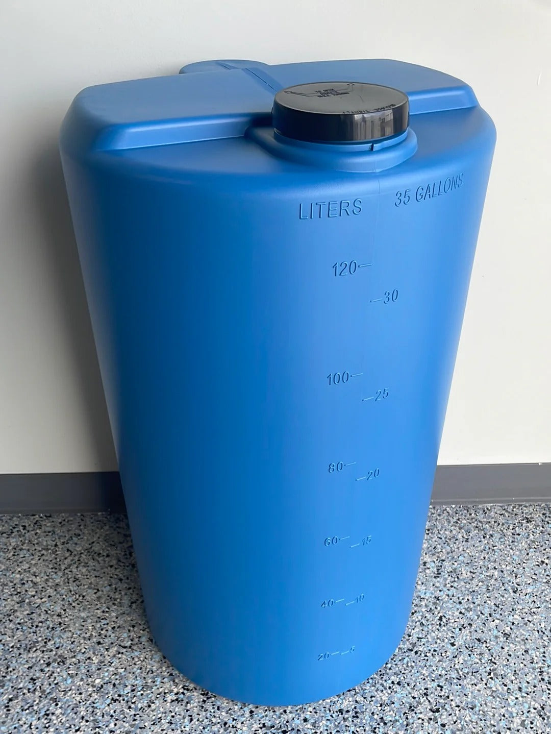 18" X 32" CHEMICAL TANK - BLUE